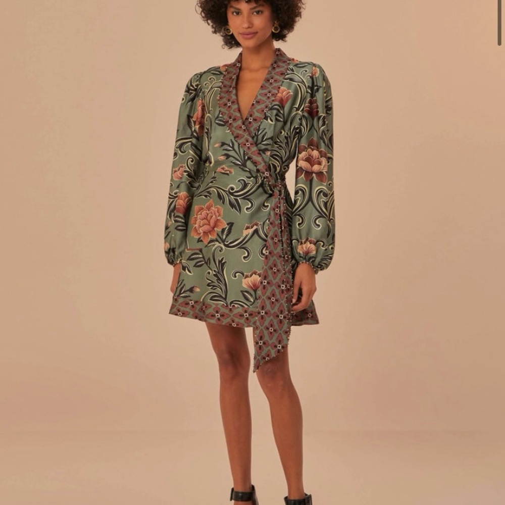NWT - Farm Rio - Size Large